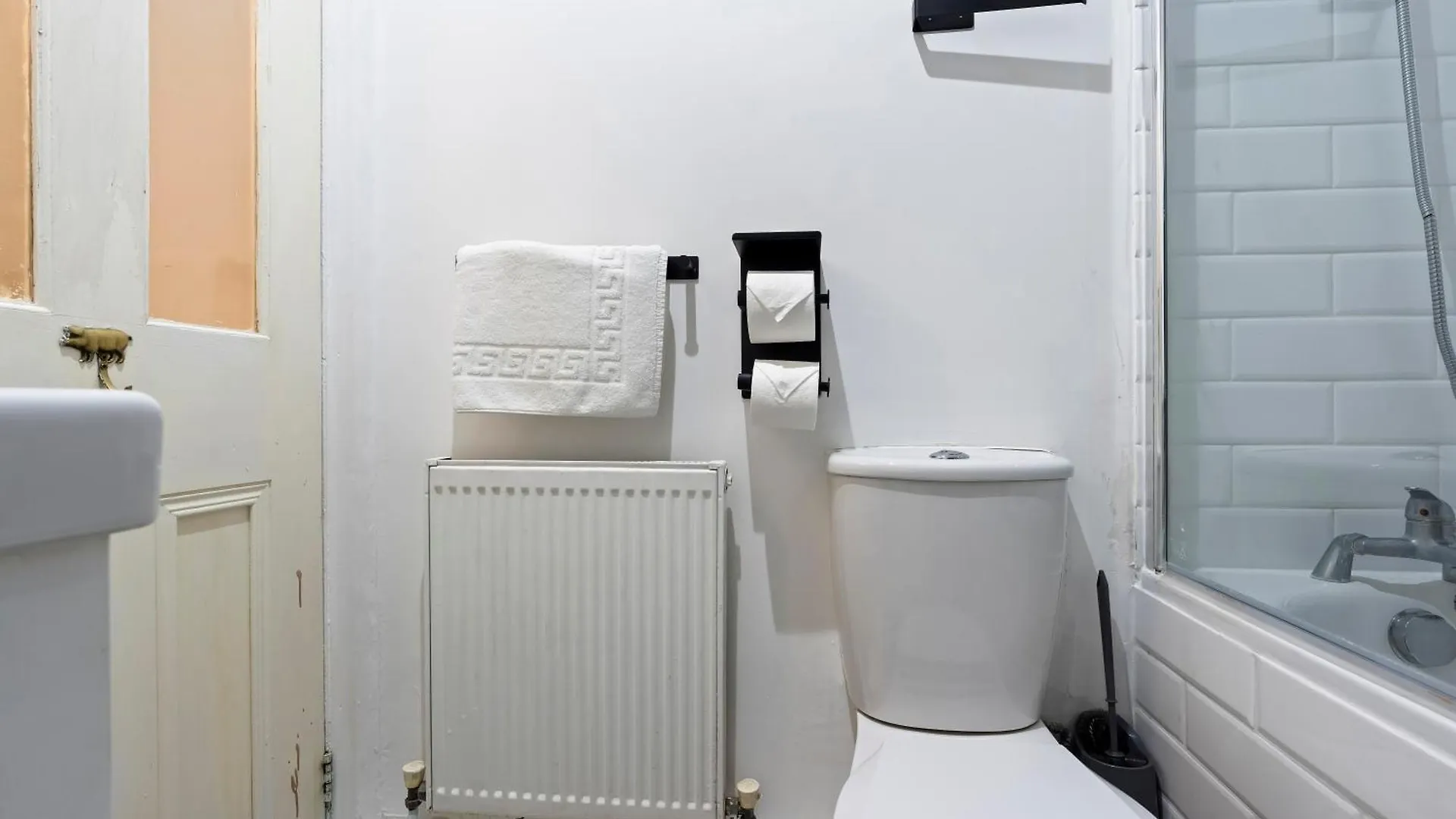 Peckham Cozy 2-Bed Gem In London Apartment